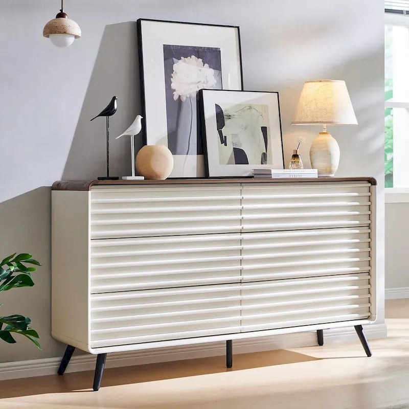 Commode moderne du milieu du siècle à 6 tiroirs, en bois cannelé