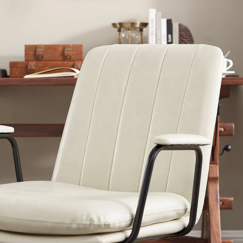Fauteuil d'appoint pivotant en similicuir