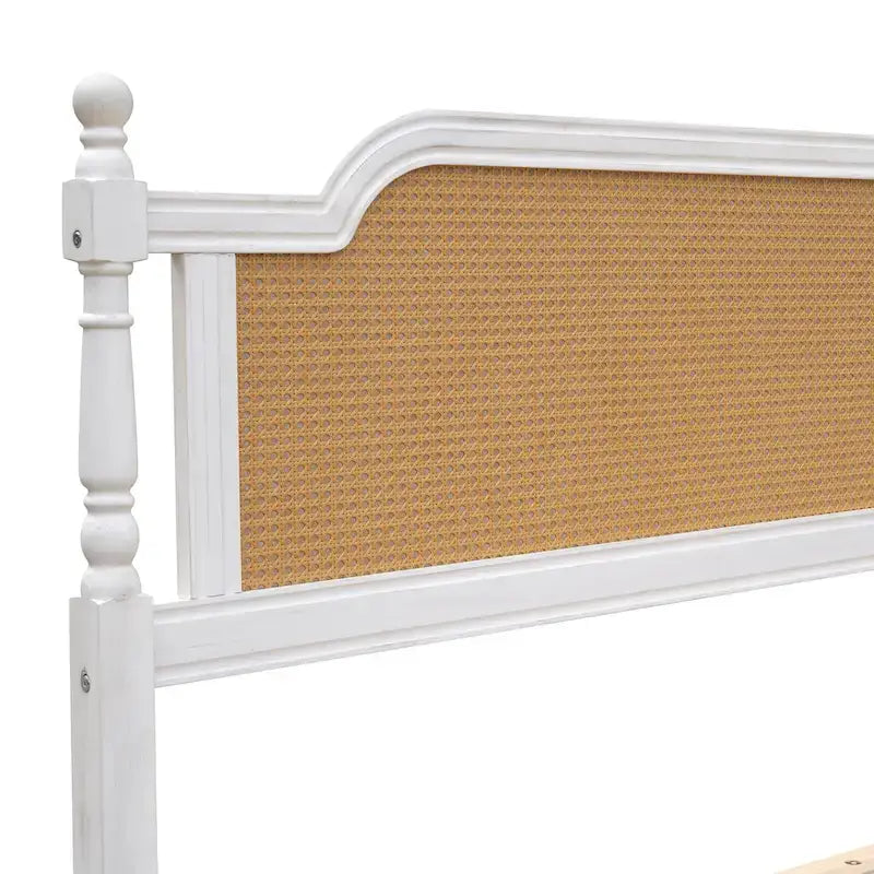 Cadre de lit plateforme en rotin de style traditionnel – aucun sommier tapissier requis